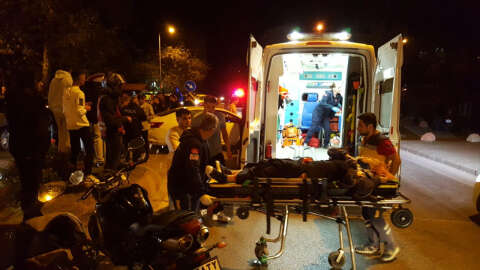Edirne'de otomobil ile motosiklet çarpıştı: 2 yaralı