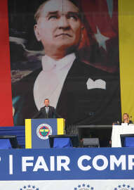 Fenerbahçe Başkanı Ali Koç, Olağanüstü Genel Kurul Toplantısı'nda alınabilecek kararları açıkladı