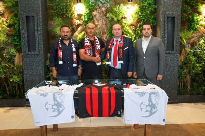 Uşakspor Alkın'a emanet