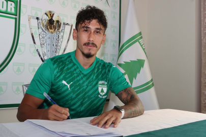 Muğlaspor'da transfer sürüyor