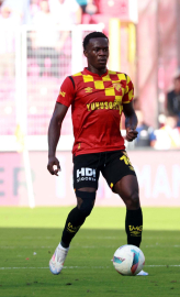 Göztepe'de Dennis Avrupa radarında